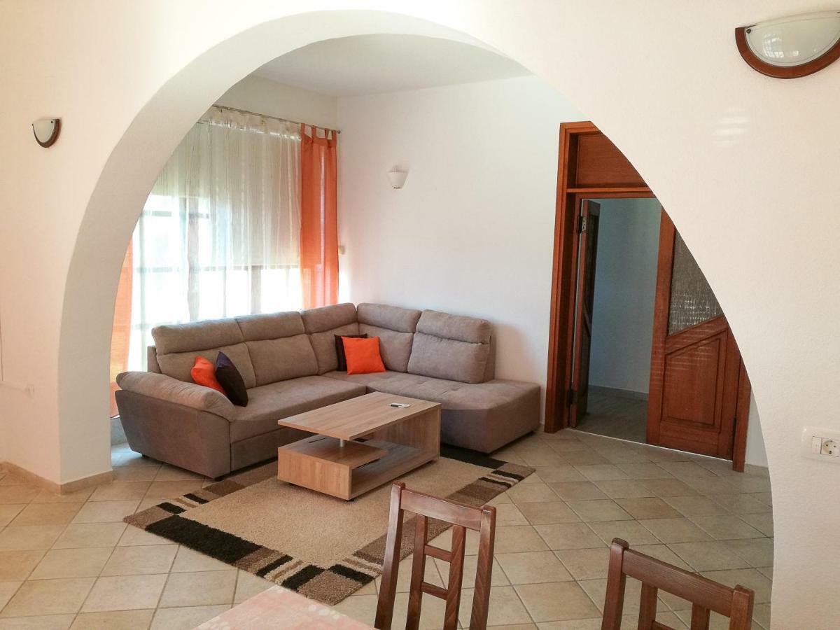 Apartment Sandra Umag Buitenkant foto