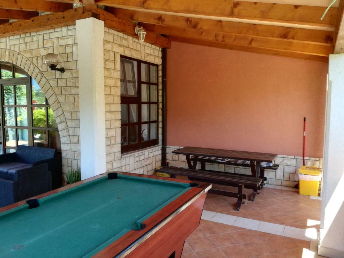 Apartment Sandra Umag Buitenkant foto